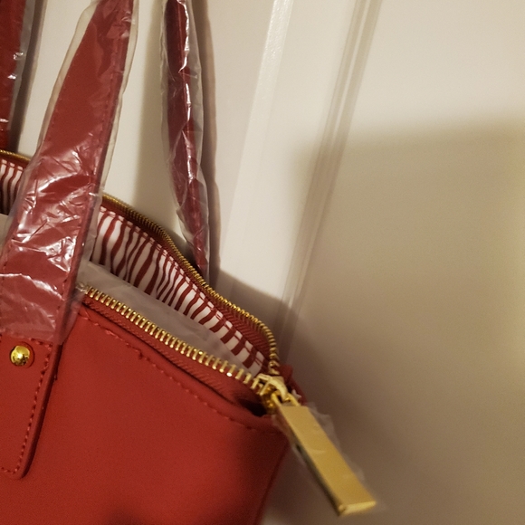 NEW Large Leather Tote - Picture 4 of 6